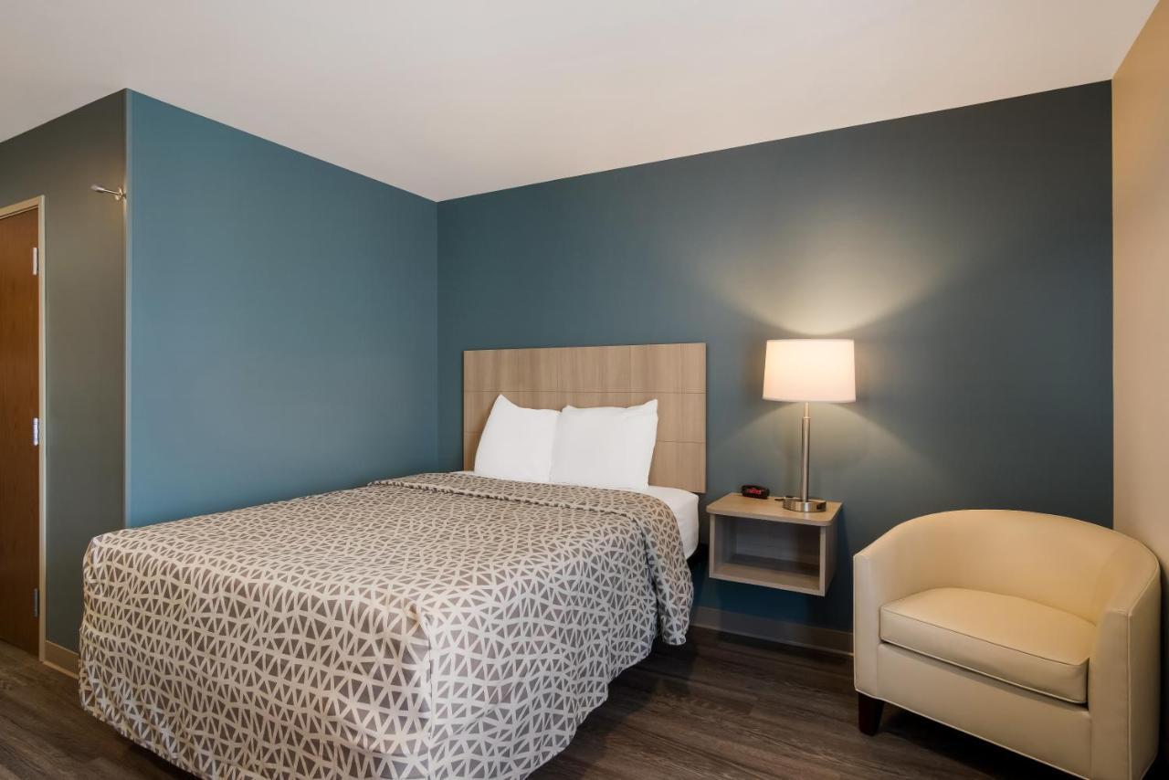 Woodspring Suites Grand Rapids Kentwood Cascade Bagian luar foto